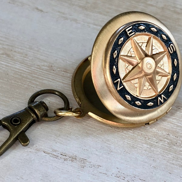 Compass Locket Keychain, Men's Locket Keychain, Manly Gifts, Masculine Gifts, Gift for Boyfriend, Long distance Gift, Father's Day, Grad