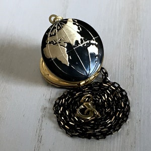 Black World Locket Personalized Earth Globe Locket, Map Locket, Earth Necklace, Graduation Gift, Personalized Locket, World Map Locket
