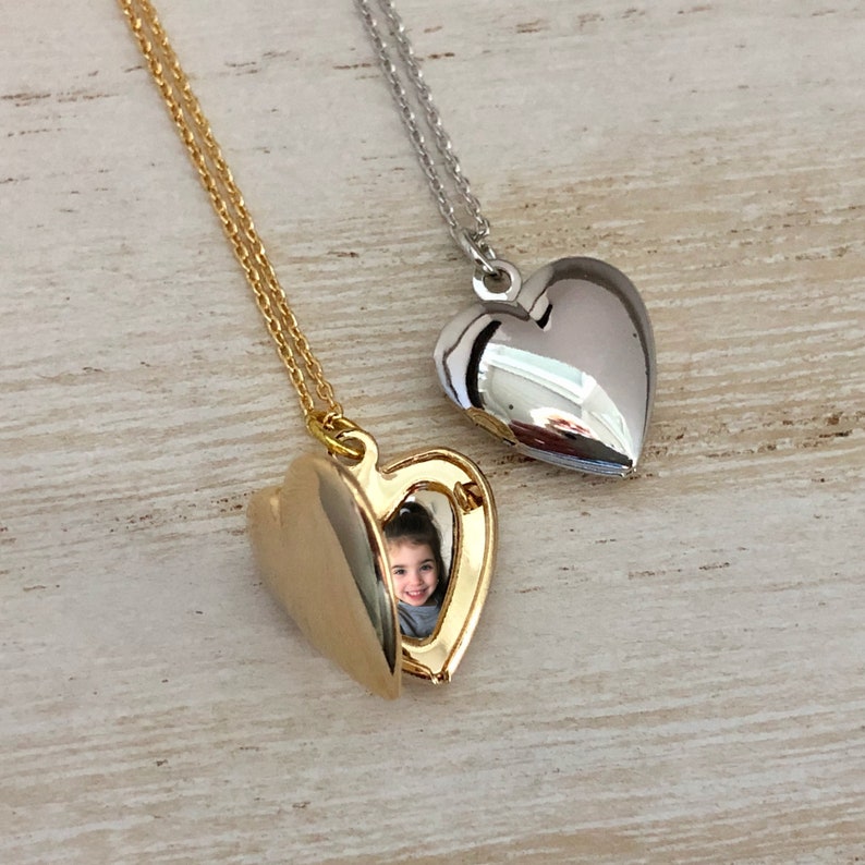 Tiny Gold Heart Locket with Photos, Tiny Silver Locket,  Personalized Locket Necklace, Customized Picture Locket for Mom, Little Girl Locket 