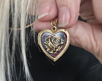 Heart shaped rose locket with black, white and pink resin inset