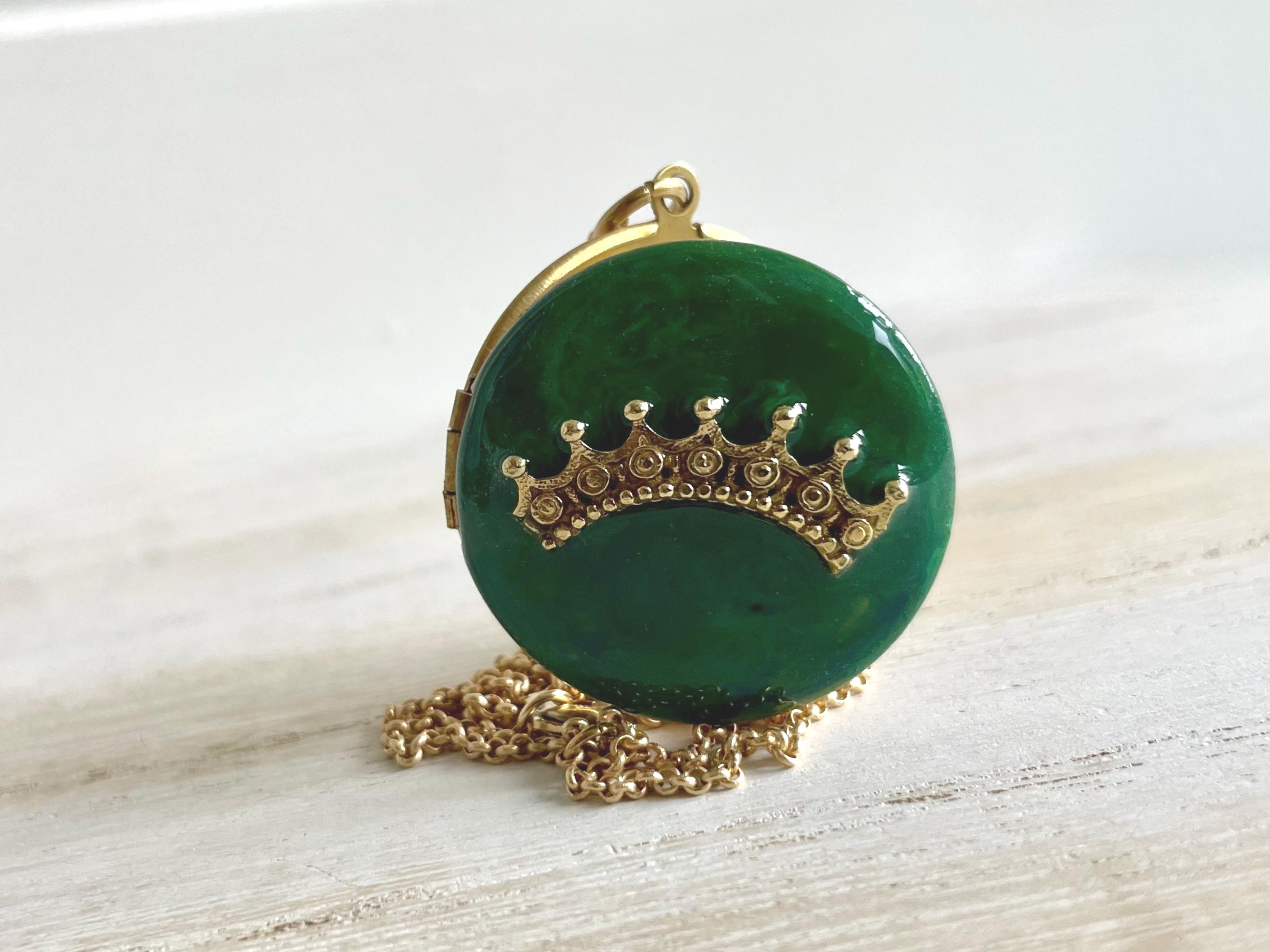 Princess medallion - Etsy 日本