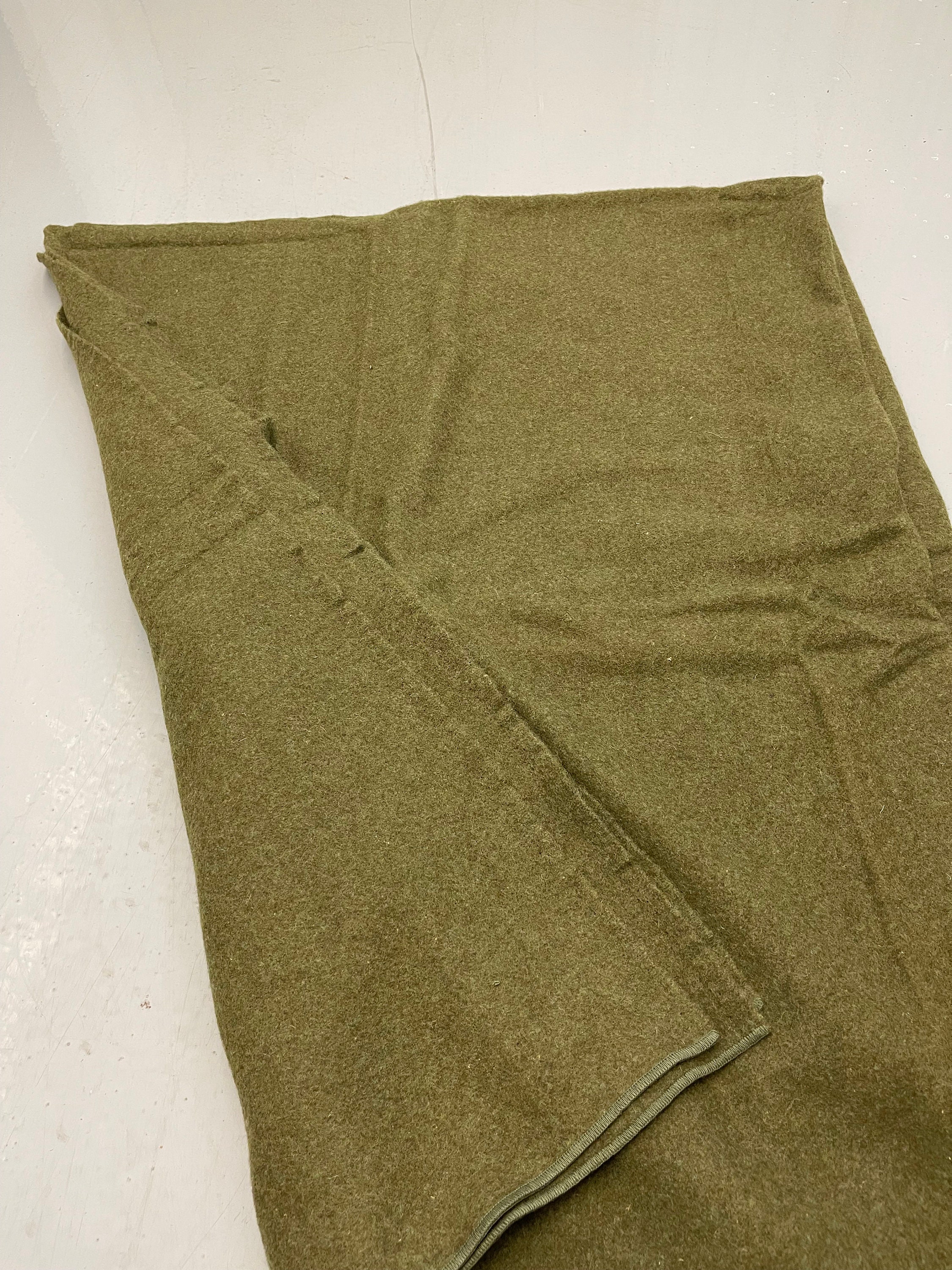 Genuine Vintage US Army 100 % Wool Blanket Olive Drab/green From