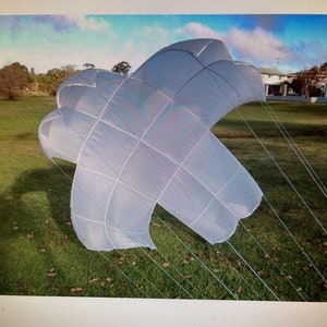 Genuine US GI 15 ft. UNICROSS cargo Parachute white / photo shoot, deco and display.