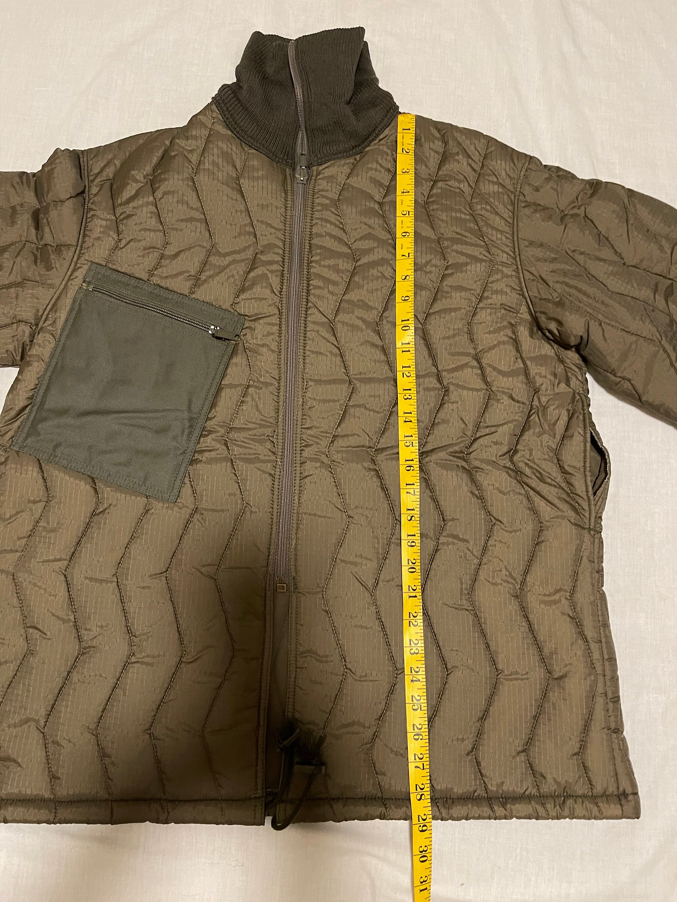 Genuine Vintage German Army Field Jacket Parka Quilt Liner Genuine Vintage German Army Field Jacket Parka Quilt Liner