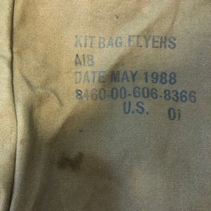 USAF Genuine Vintage heavy duty Canvas Sage green Flyers Kit Bag,Cargo bag .