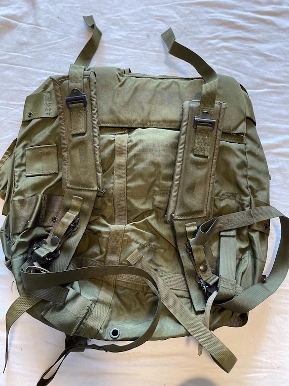 Genuine US Military Vintage Medium Alice Pack With Shoulder