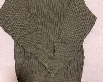 Arm Band Sweater Olive – IN:05NY