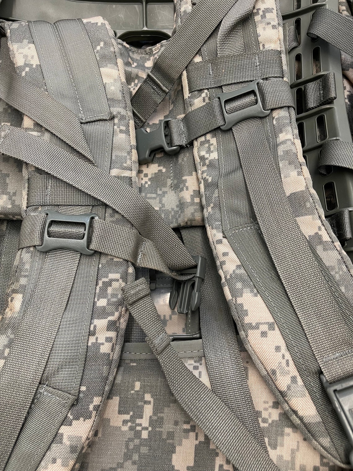 US Military Genuine Issue ACU Digital Mollee II Large Ruck Sack With ...