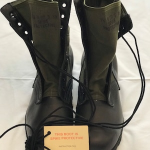 Genuine US military vintage Vietnam Spike Protective jungle boots 7 Wide and 71/2 Wide , New.