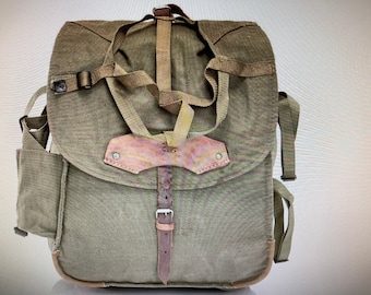 本物のビンテージ ルーマニア軍リュックサック バックパック 軍余剰品