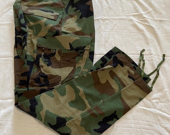 Vintage 1940s Military Pants | WW2 13 Star Button | Side Pocket