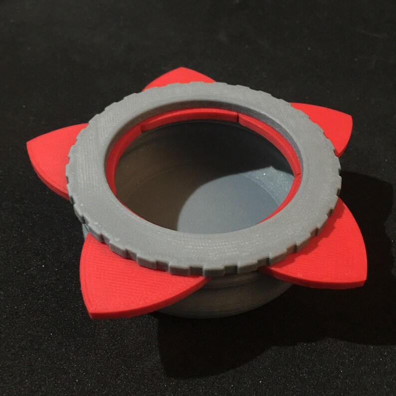3D Printed 5-Petal Iris Box