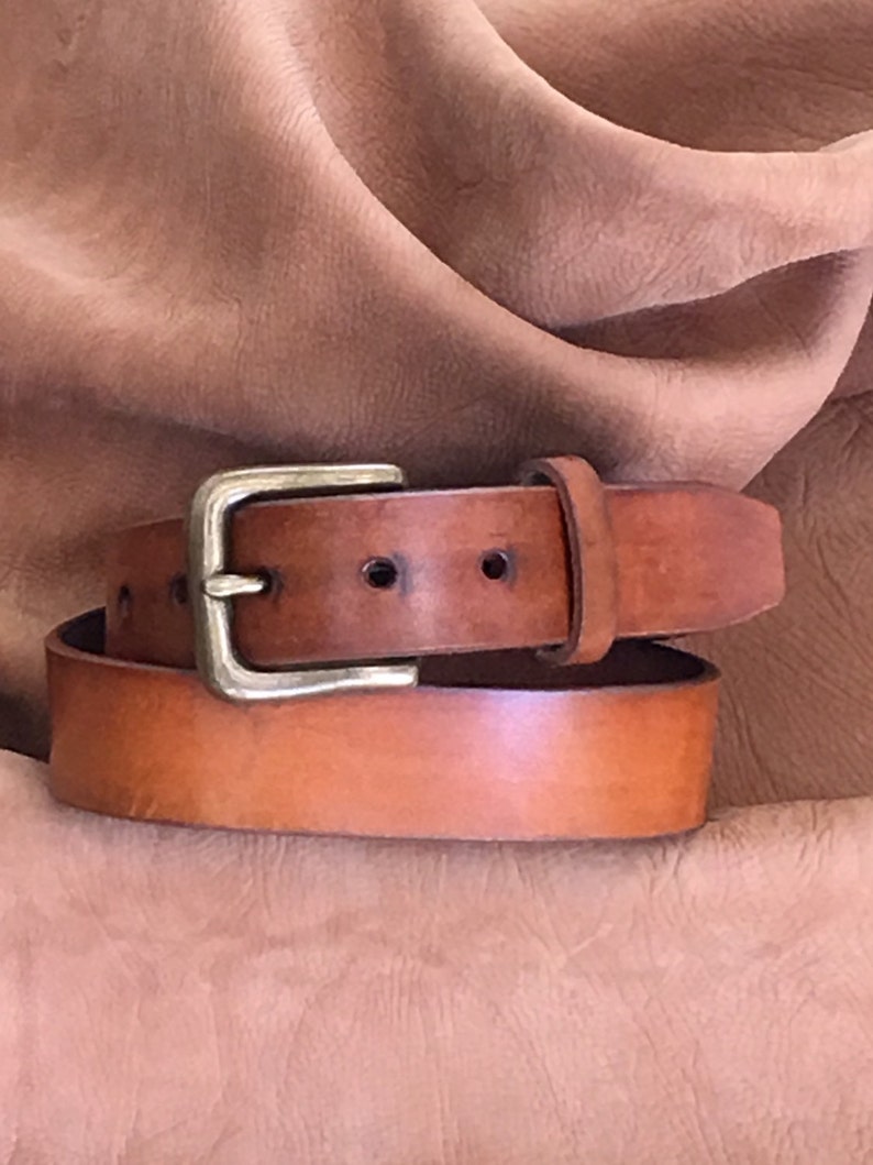 Handcrafted Made in USA Natural Cowhide Leather with Roller Buckle 1-1//2/" NEW