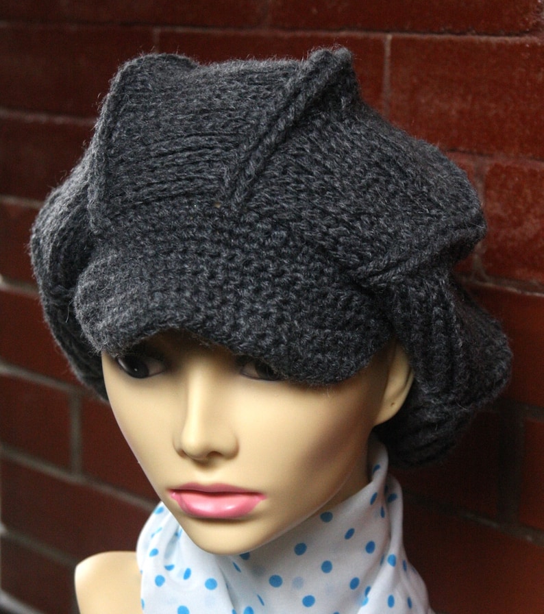 Crochet Women/'s Hat Gray women beret Women winter beret Crochet brimmed beret with visor Newsboy hat
