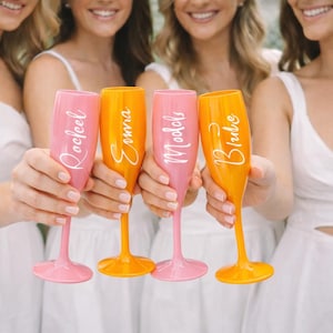 Personliga champagneglas till möhippa | Presentmuggar till brudtärna | Anpassade möhippaglas | Muggar till brudtärna | Återanvändbara plastglas