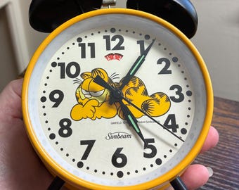 Garfield Alarm Clock 本体　ガーフィールド　時計 Classic 1978 Garfield Wind up Alarm Clock, Sunbeam - Etsy