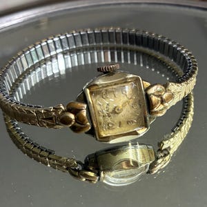 Ladies 10KRGP Gold Swiss Watch, 17 Jewels, Mid Century