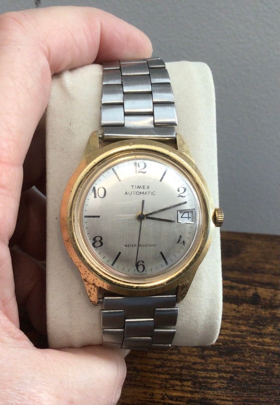 Mens Gold 1979 Timex Automatic Mechanical Calendar