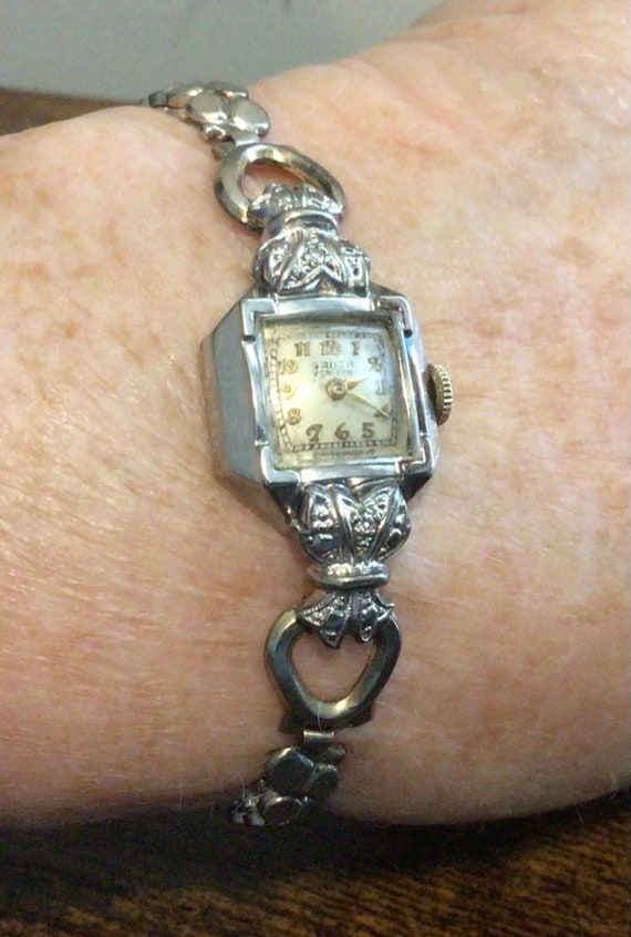 Ladies Art Deco Diamond Gruen Swiss Watch, 17 Jewe