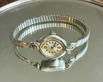 Ladies 1961 Elgin 2 Diamond White Gold 10KRGP Watch, 17 Jewels, Swiss