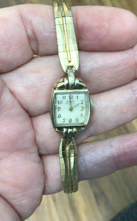 1940s Gold Elgin Ladies Watch, 17 Jewels