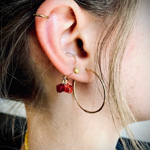 Earcuff mit Swarovski Steinen / Cuff / Ohrstecker