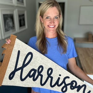 Banderín de fieltro grande con nombre personalizado, decoración infantil personalizada (96 cm)