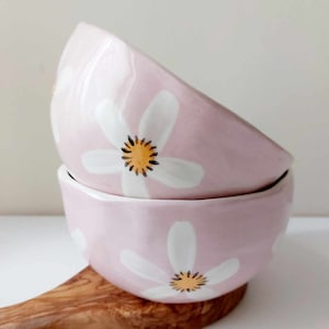 Floral pink deep bowl, handmade crockery, pottery dish, handpainted daisy image 6