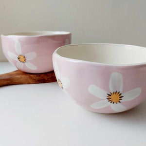 Floral pink deep bowl, handmade crockery, pottery dish, handpainted daisy image 1