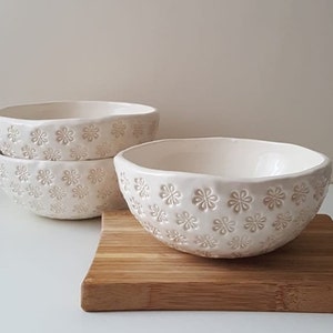 Handbuilt ceramic bowl, Pottery bowls, Flower decorated ceramics