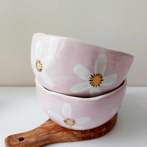 Floral pink deep bowl, handmade crockery, pottery dish, handpainted daisy image 3