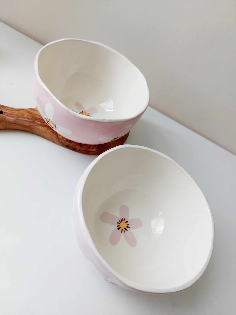 Floral pink deep bowl, handmade crockery, pottery dish, handpainted daisy image 5