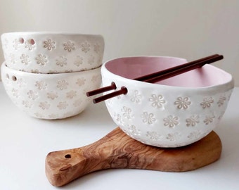 Pink textured Ramen bowl, Ceramic noodle bowl, Floral pattern, Handmade tableware