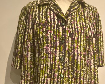 Vintage women’s blouse / Vintage women’s button down blouse.
