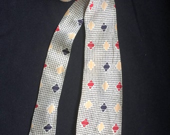 1940s / 50s Men's Neck Tie / CRAVATS / label -  Distinctive Cravats Imported Fabric - made by - T . EATON Co Limted / English Motifs