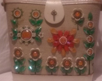 1950s Enid Collins small Vintage Bucket Bag. / 50s Vintage Enid Collins of Texas bucket bag/ Flower design