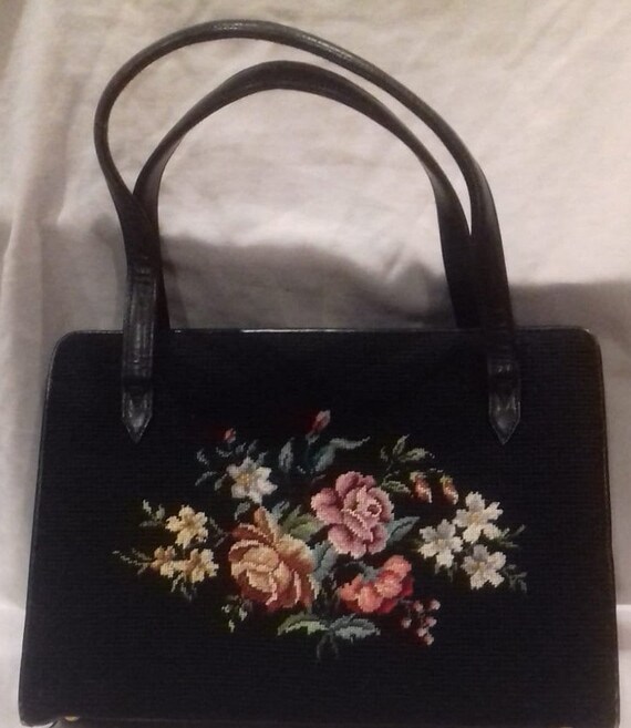 1930s- 40s Embroidered Ladies Handbag/ purse / Vi… - image 9