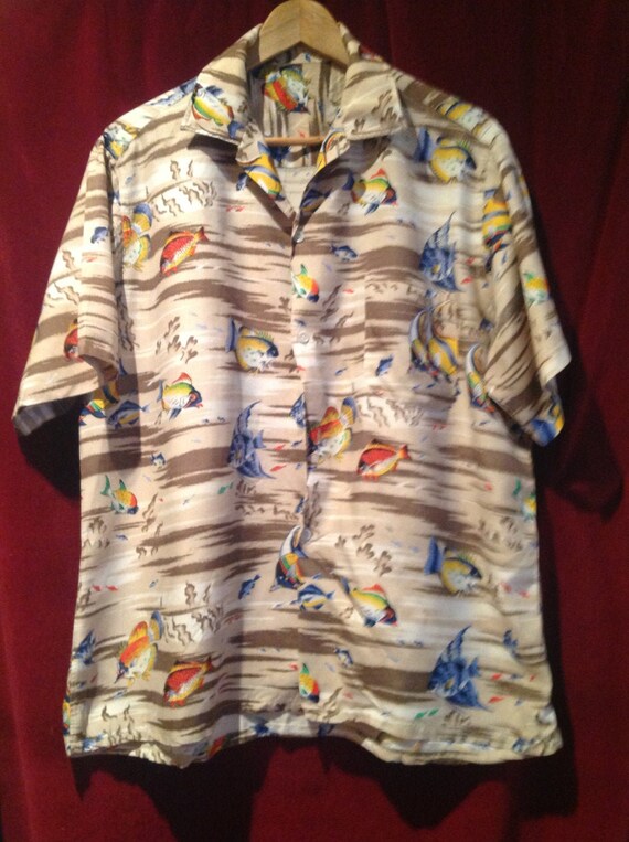 Vintage 1950s Rayon Hawaiian Shirt