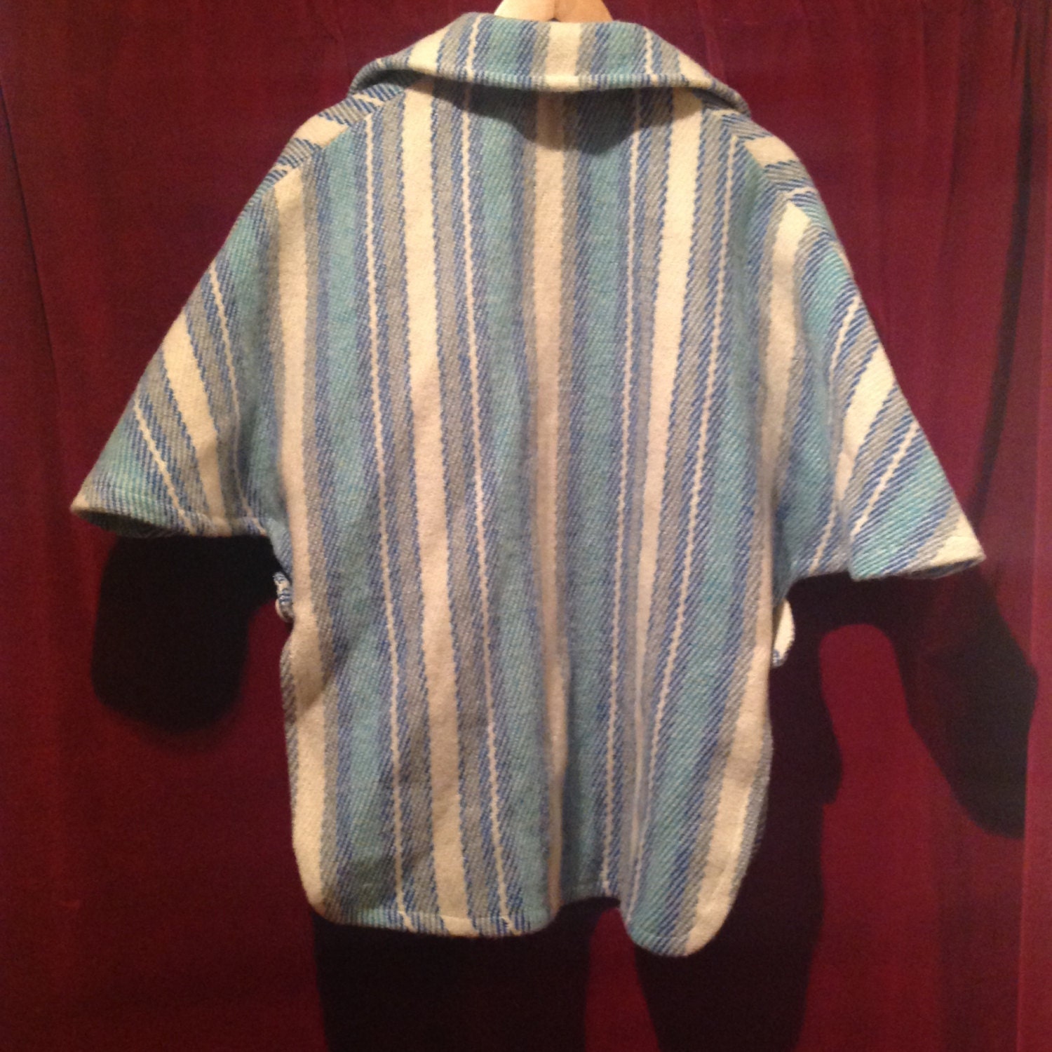 ジャケット・アウター Vintage 60's Wool Hooded Poncho Cape Mariantonia Vintage 1960s Orange Wool Hooded Cape – Amarcord