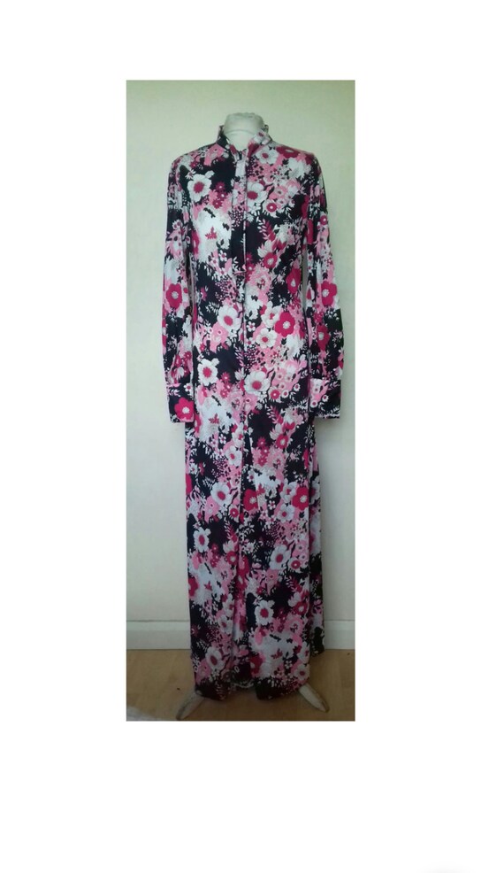 1970s Vintage Ladies Maxi Dress - image 8