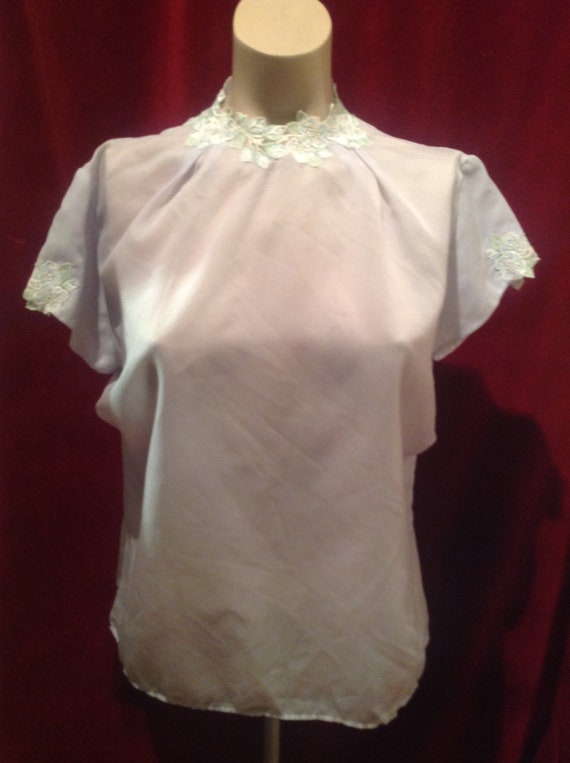 1940s Embroidered Ladies Blouse