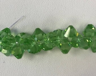 6301 Swarovski® Top drilled 8mm Bicone - Peridot - 20 pieces