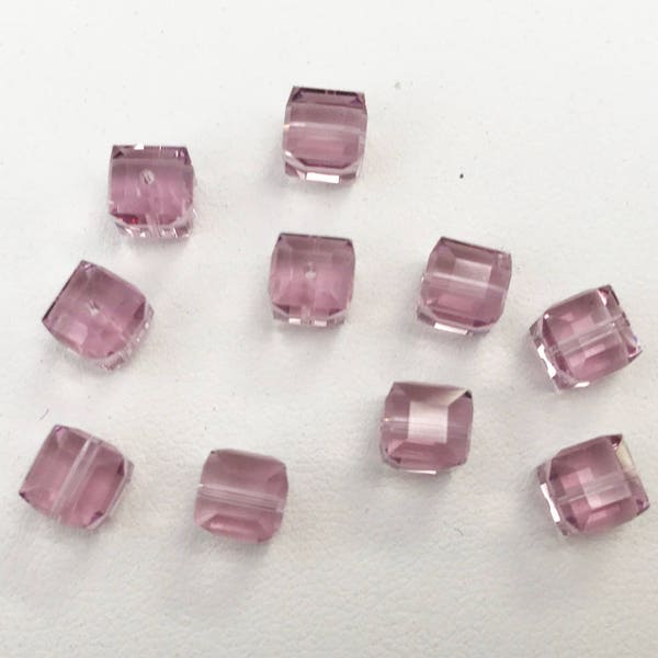 5601 Swarovski® 6mm Cube - Light Amethyst - Pkg of 12 pieces