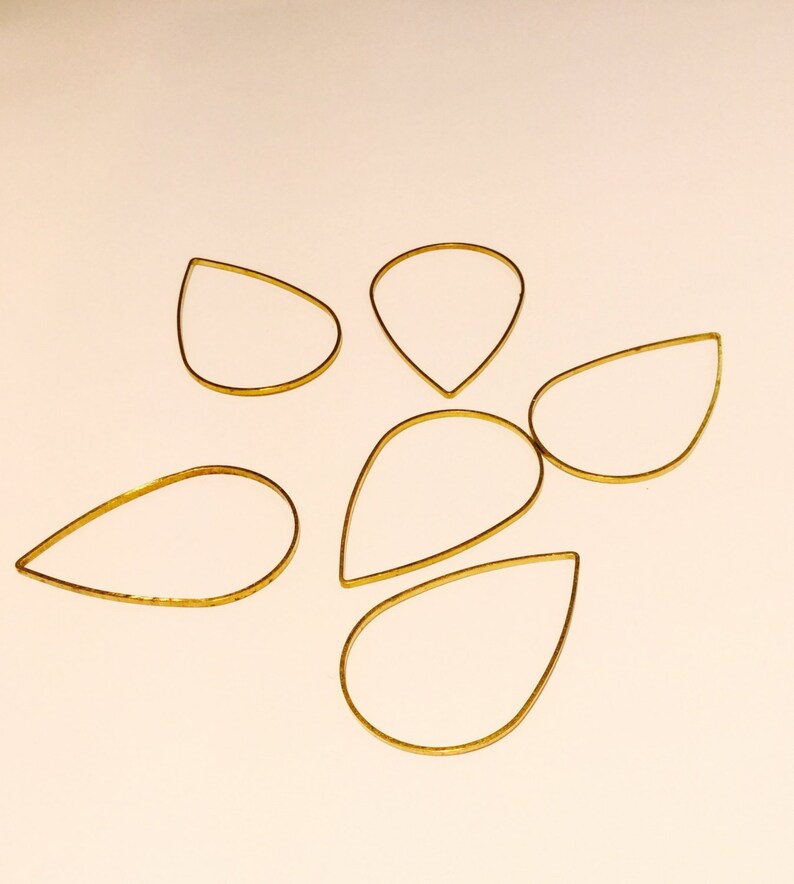 Awesome brass frames in teardrop shape 24 Pieces #71