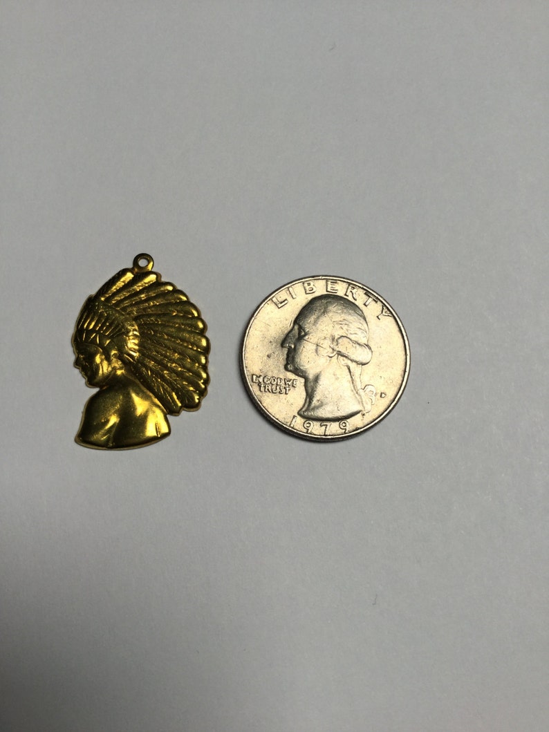 #390 Vintage Brass Native American Bust Charm 8 Pieces
