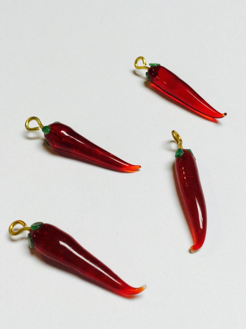 #272 12 Pieces Glass Chili Pepper Pendants