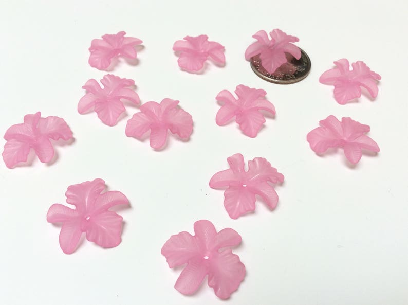 Magenta Lexan Orchid Beads - 28 Pieces - #589 Magenta Lexan Orchid Beads - 28 Pieces - #589