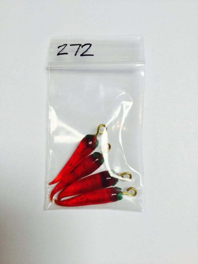 #272 12 Pieces Glass Chili Pepper Pendants