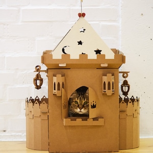 Personalized cat couch. Cat furniture. Cardboard Cat House With Balcons. Custom Cat Fortress