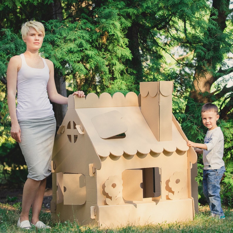 Personalized Cardboard playhouse. Creative Crafts Playhouse for kids. The best toy for creative children image 2